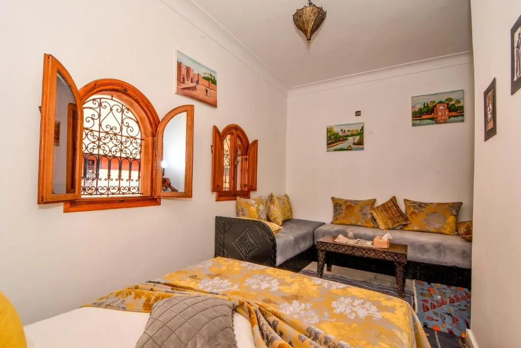 Deluxe Double Room with Extra Bed 8