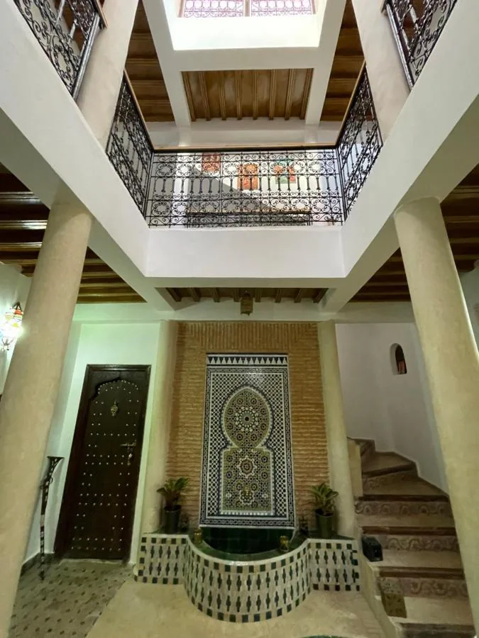 Riad Ouhmidi interior